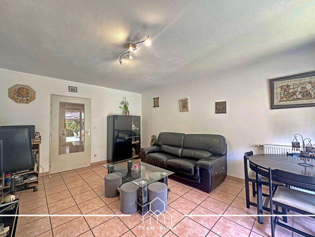 Appartement à LYON-8E