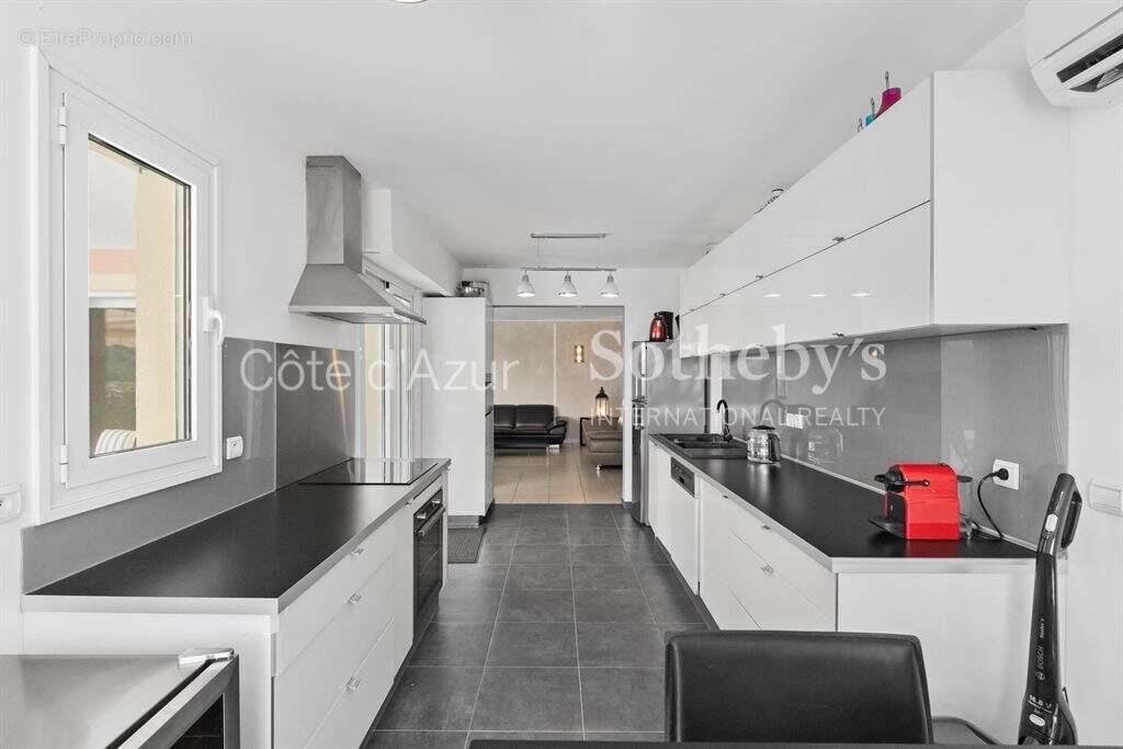 Appartement à MANDELIEU-LA-NAPOULE