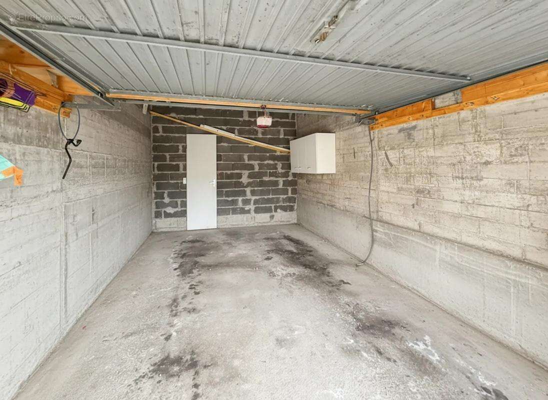 Appartement à YZEURE