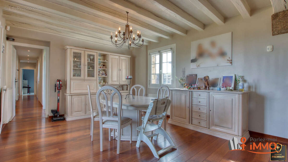 Maison à ROCHE-LA-MOLIERE