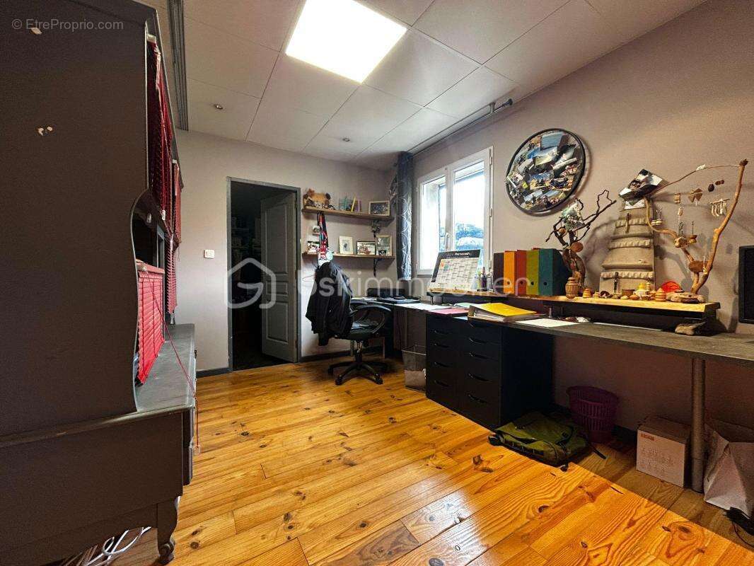 Maison à SAINT-BEAUZELY