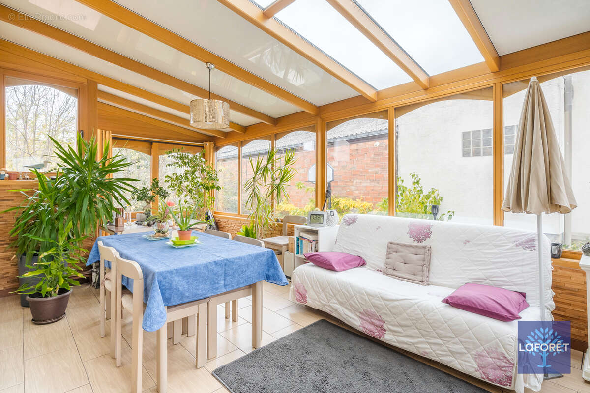 Maison à LES PAVILLONS-SOUS-BOIS