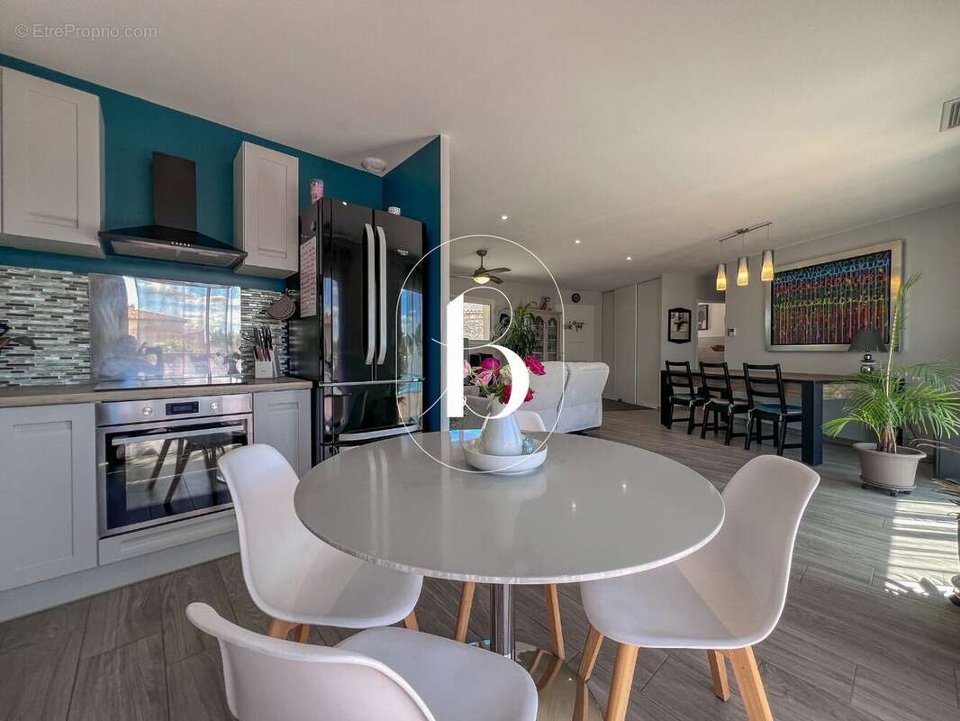 Maison 100 m² à Orgnac-L'aven  - photo 15