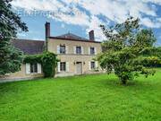 Maison à VIEILLES-MAISONS-SUR-JOUDRY