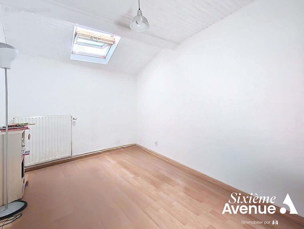 Maison à SAINT-SYMPHORIEN-D'OZON