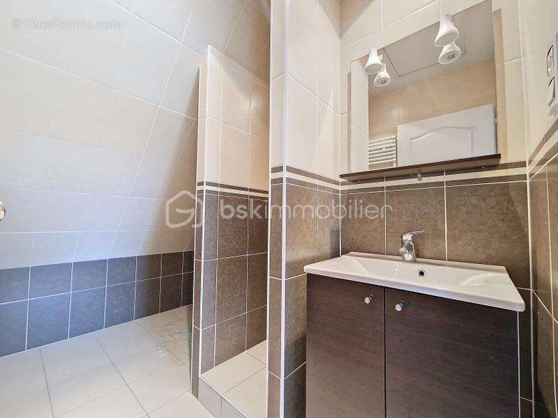 Maison à SAINT-GERMAIN-SUR-AY