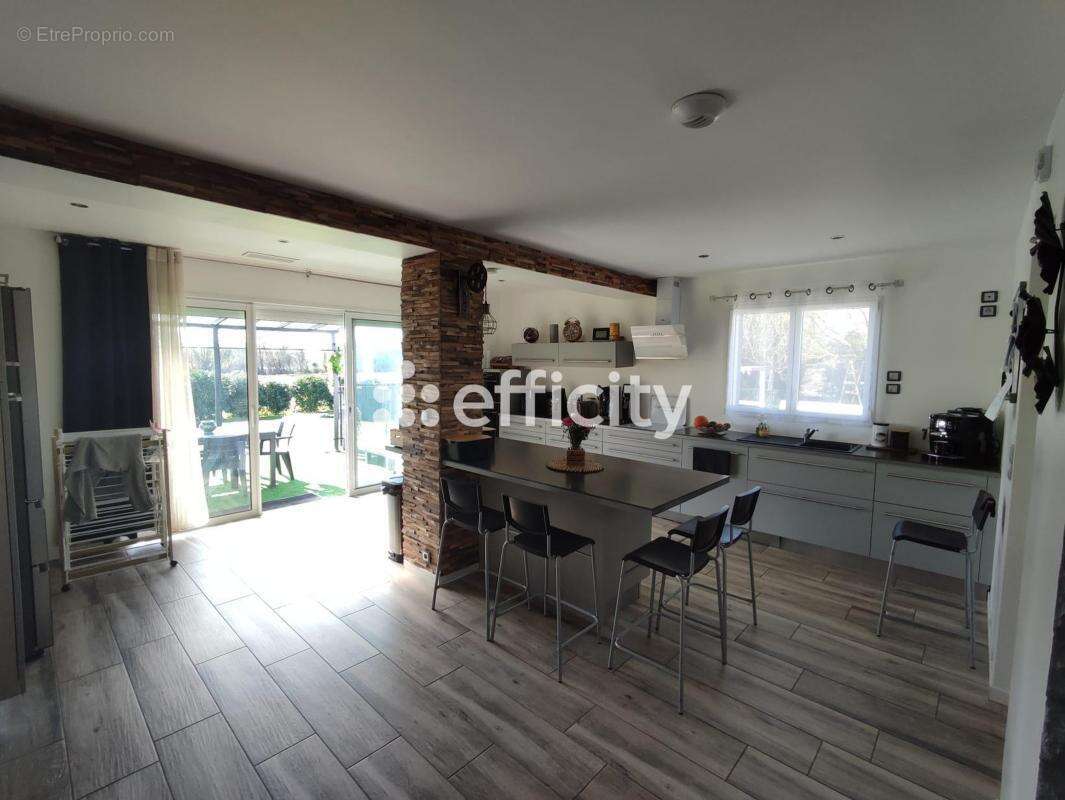 Maison à SAINT-PHILBERT-DE-GRAND-LIEU