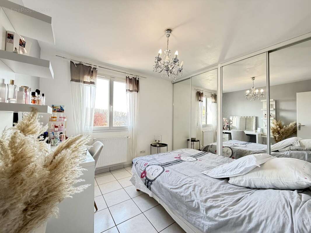 Maison à LA TALAUDIERE