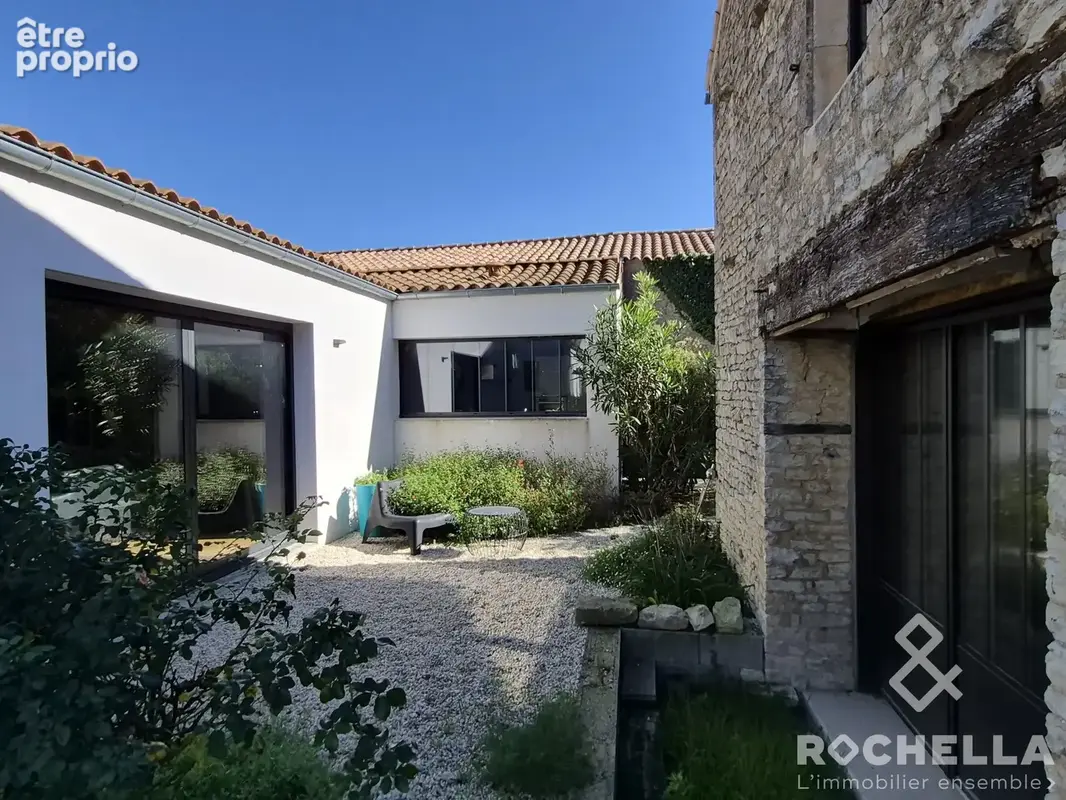 Maison 5 pièces 152 m² à vendre à Saint-Sauveur-D'aunis (17540) - photo 1