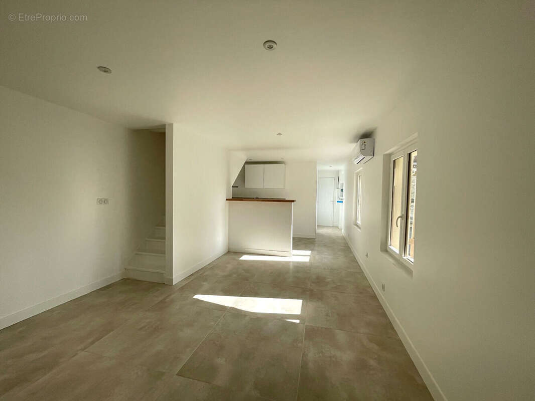 Appartement à SAINTE-SAVINE