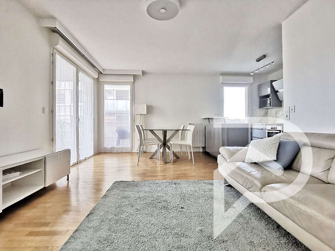 Appartement à VITRY-SUR-SEINE