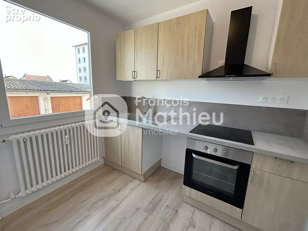 Châtenoy-le-Royal - Appartement T3 rénové avec balcon et cave - photo 4