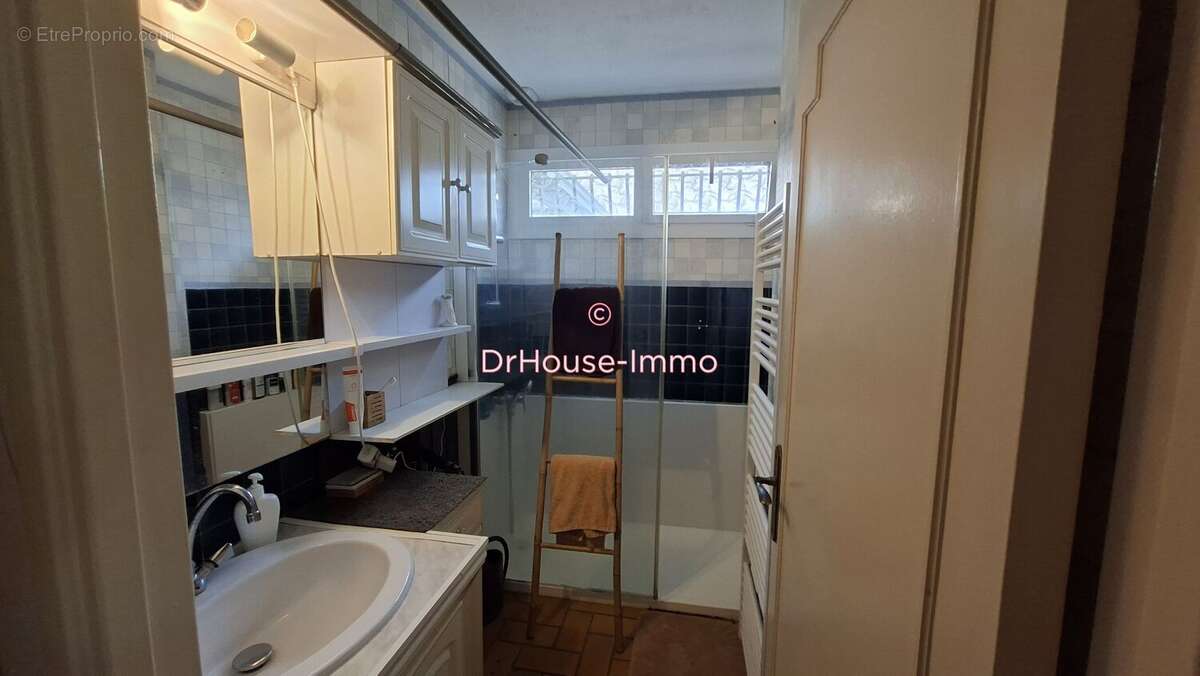 Maison 81 m² à Ambares-Et-Lagrave  - photo 27