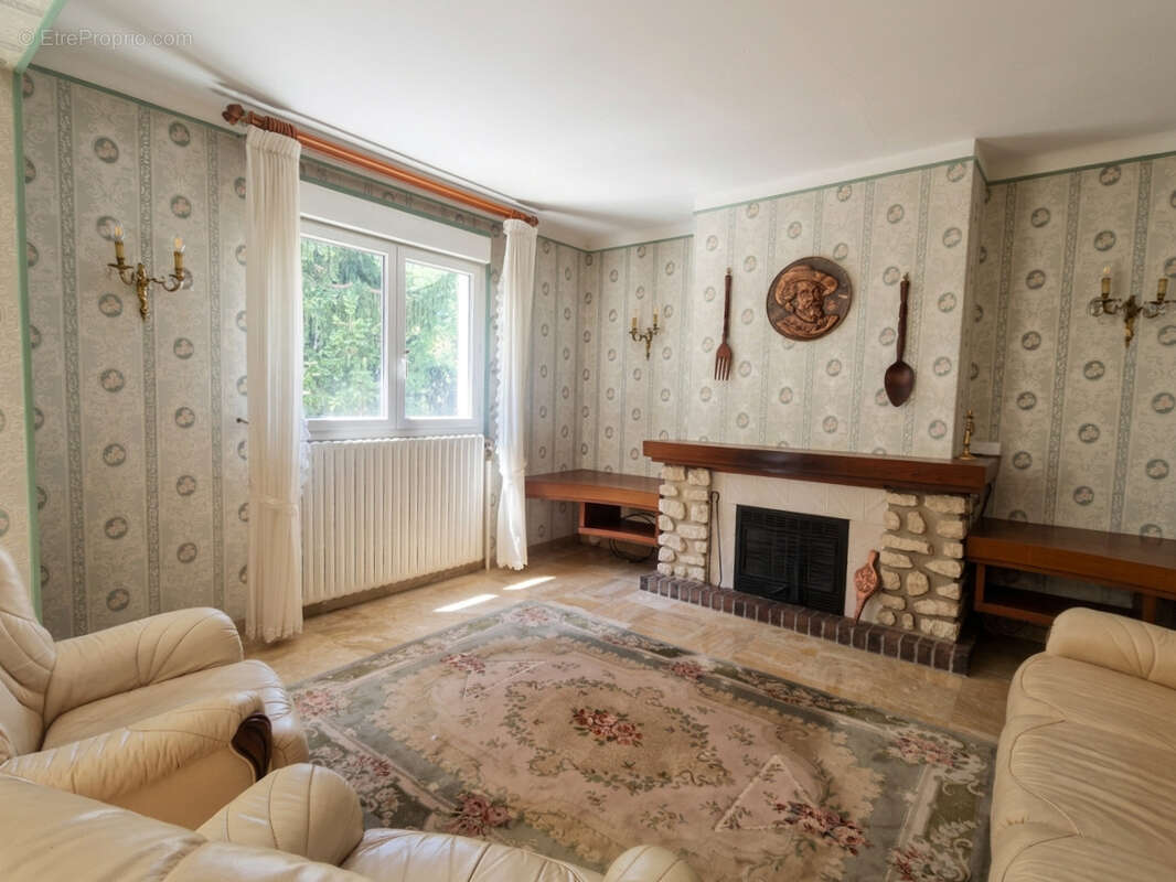 Maison familiale avec accès rapide à la RN12. Un cadre de vie paisible et verdoyant à visiter sans attendre ! - photo 6