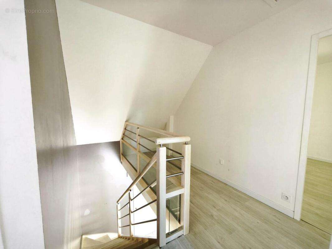 Maison 124 m² à Cournon  - photo 6