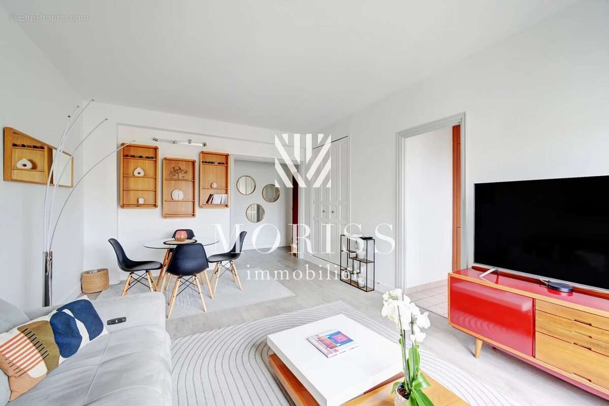 Appartement à NEUILLY-SUR-SEINE
