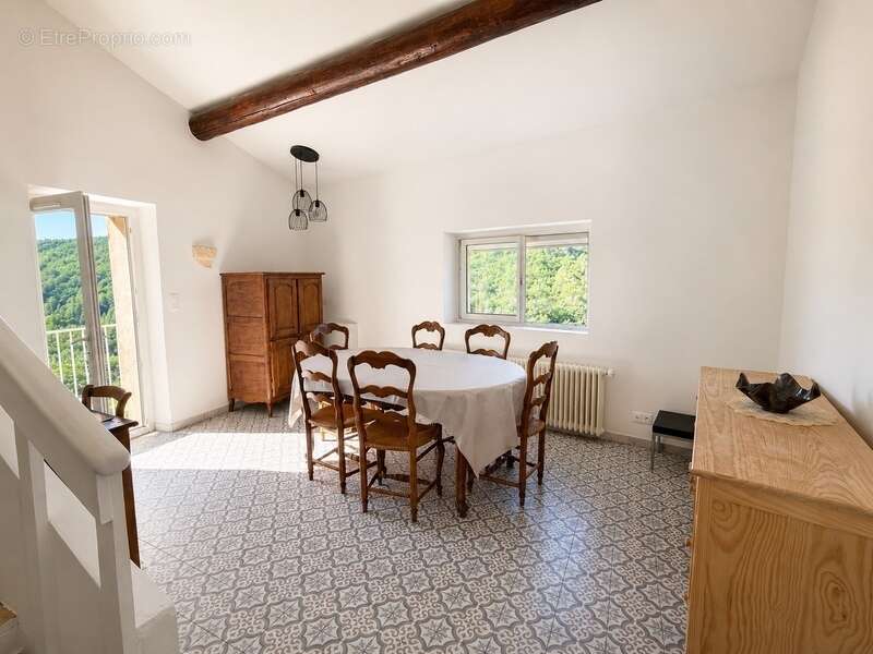 Maison à BONNIEUX