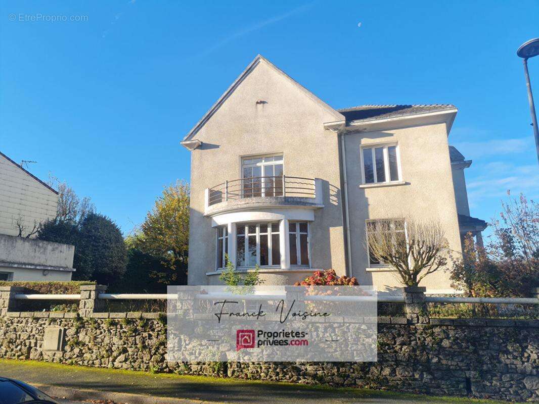 Maison à LES HERBIERS