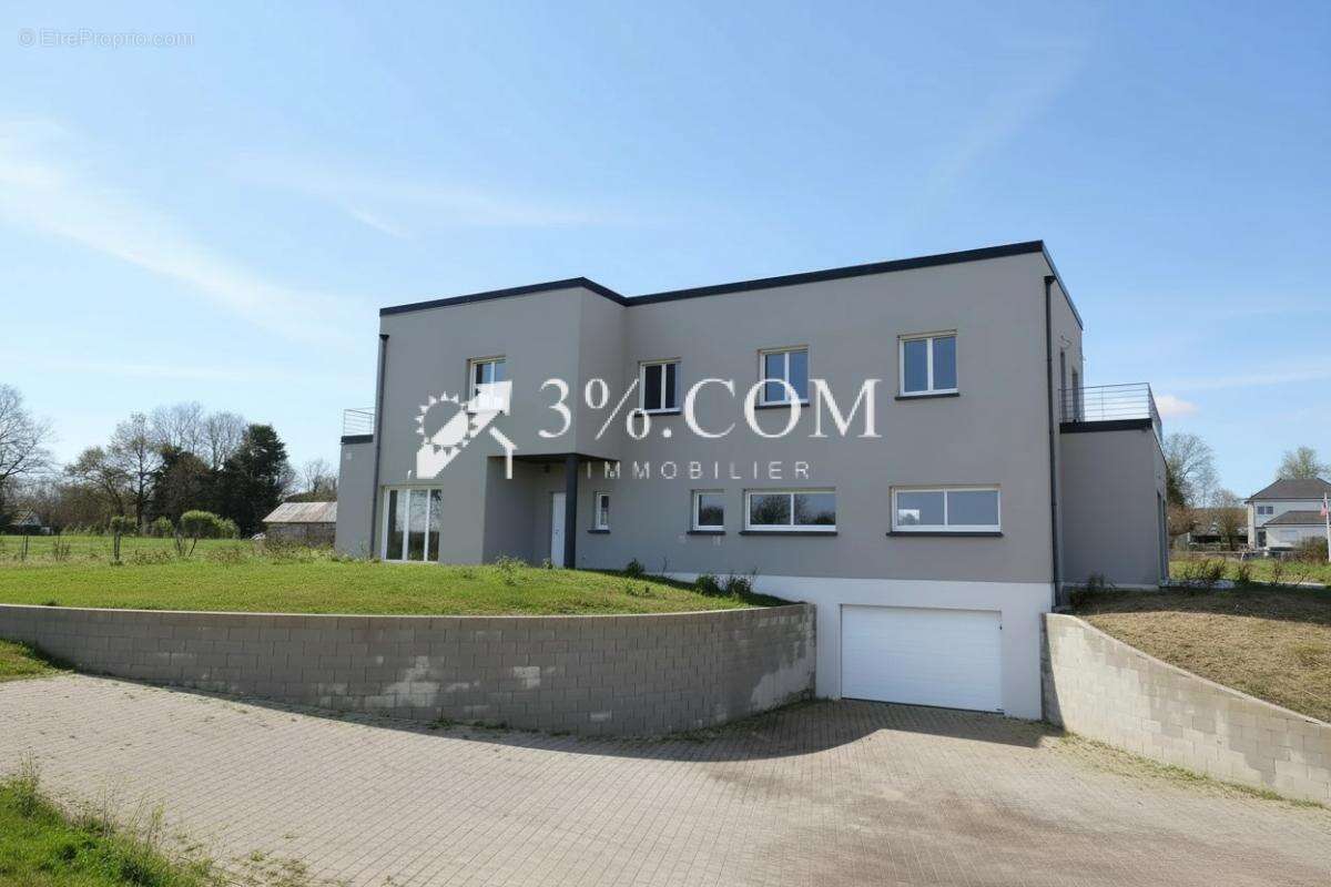 Maison à SAINT-MARTIN-EN-CAMPAGNE