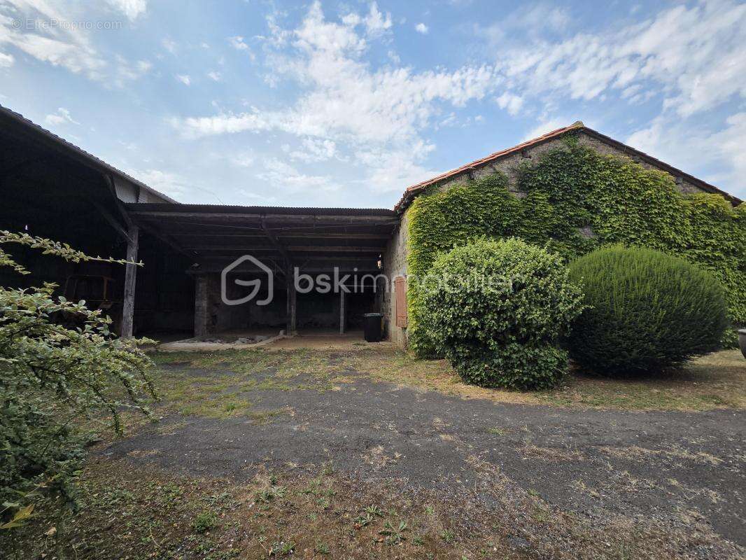 Maison à LA MAGDELEINE