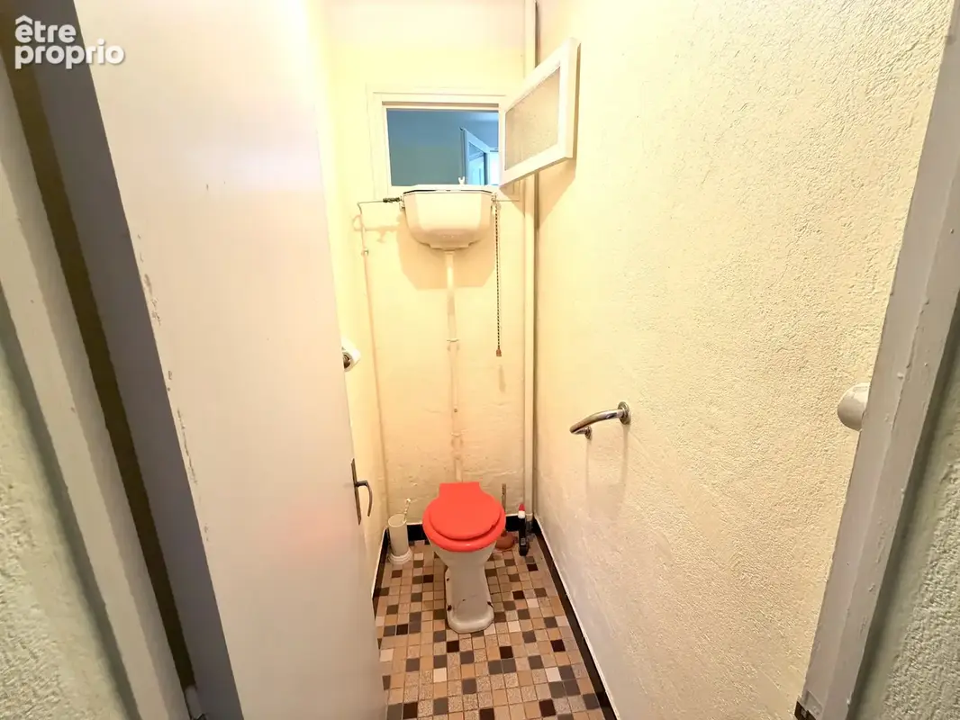 Ensemble immobilier avec deux maisons et nombreuses dépendances - photo 25