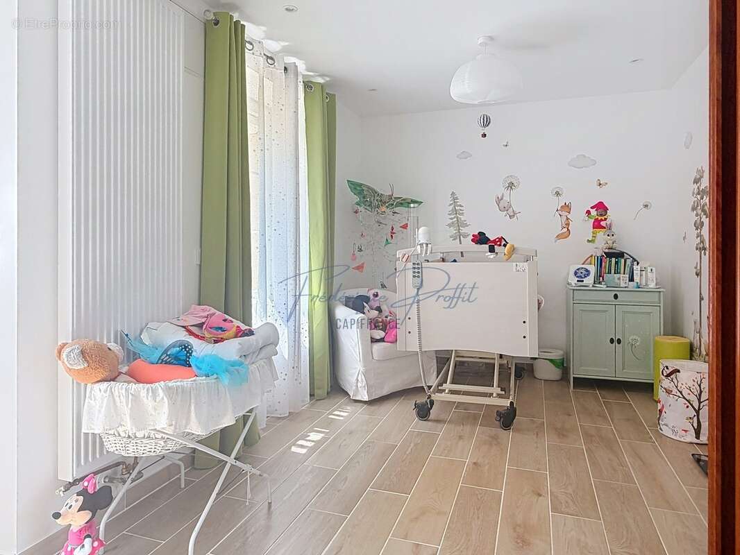  À vendre – Authentique longère de 192 m² à proximité de Clermont - photo 8