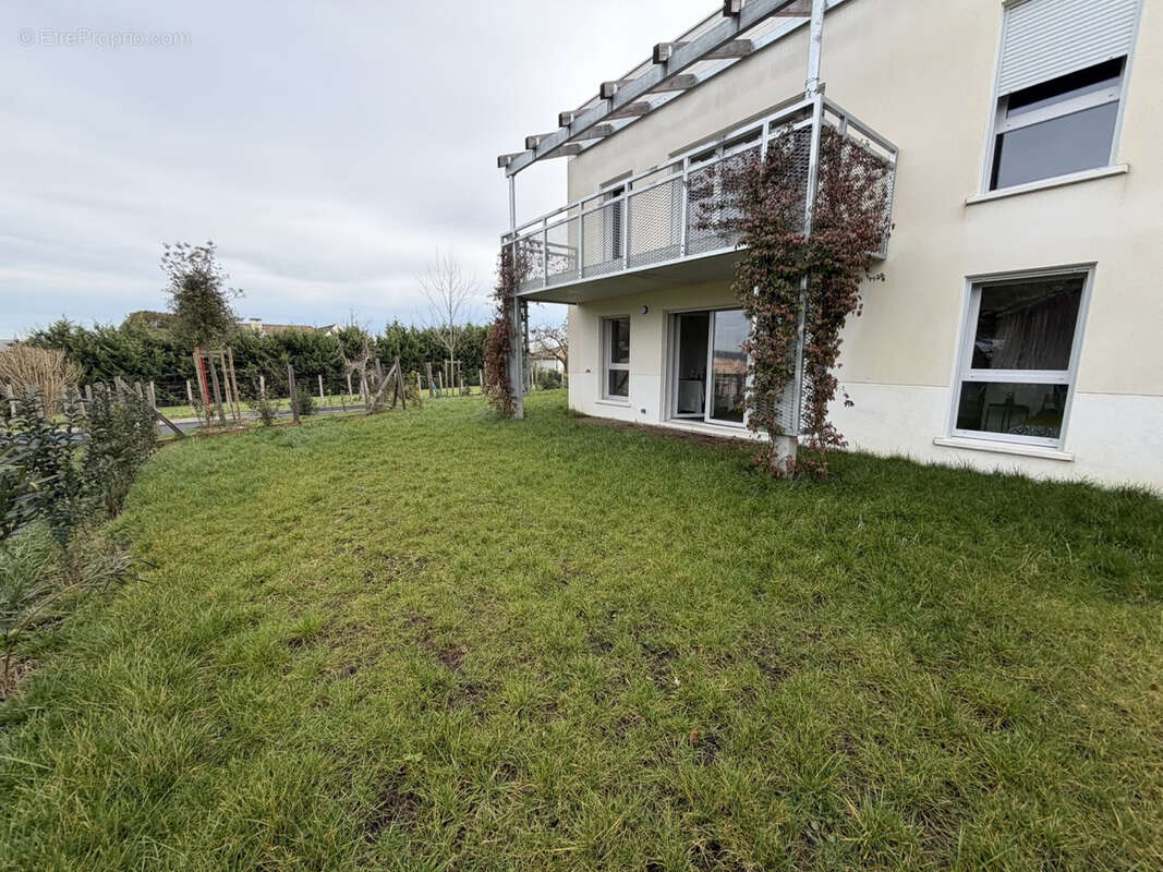 Appartement à TOULENNE