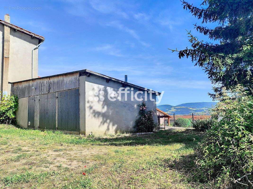 Maison 110 m² à Saint-Martin-La-Plaine  - photo 7