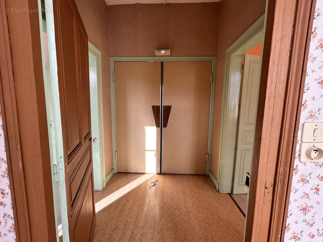 Appartement à LIGNAC