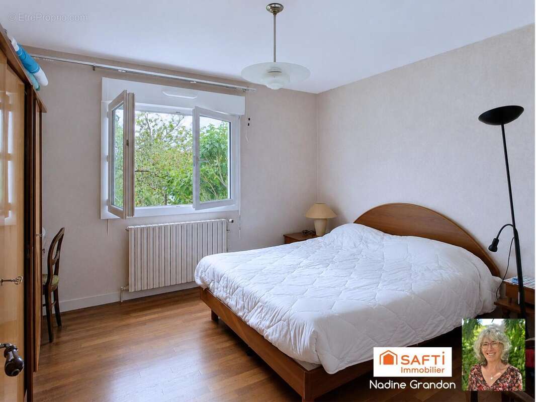 Maison 121 m² à Chalais  - photo 7