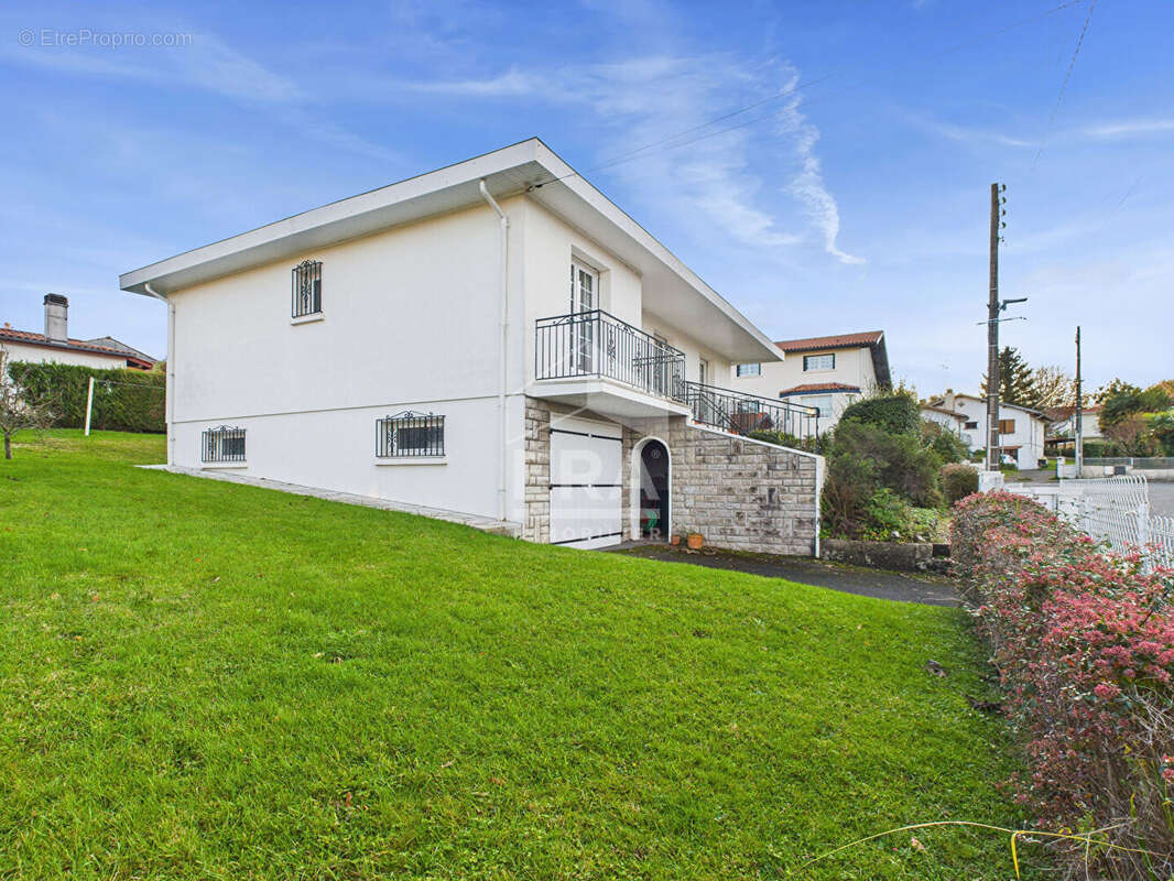 Maison à vendre à Anglet - Quartier calme et résidentiel - photo 11