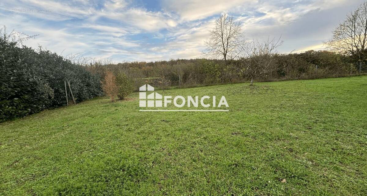 Terrain à JOUE-LES-TOURS