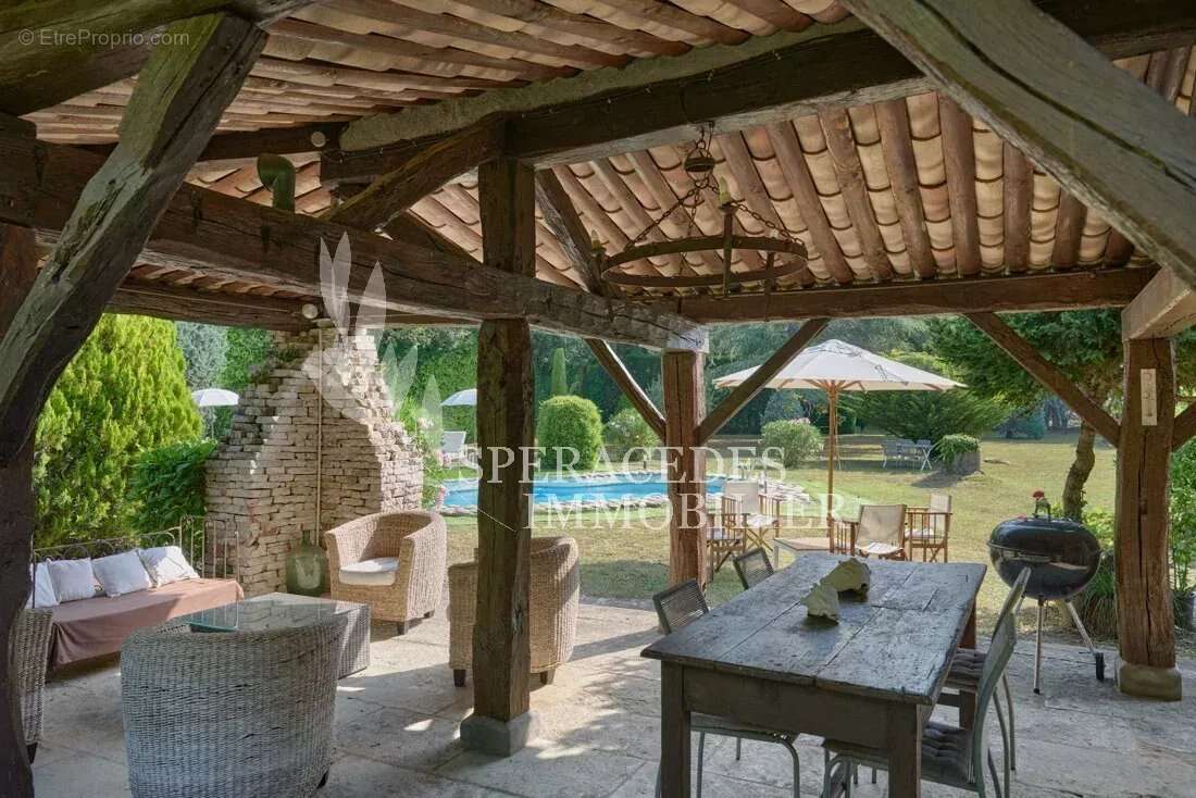 Saint-Vallier-de-Thiey - Superbe maison familiale - photo 12