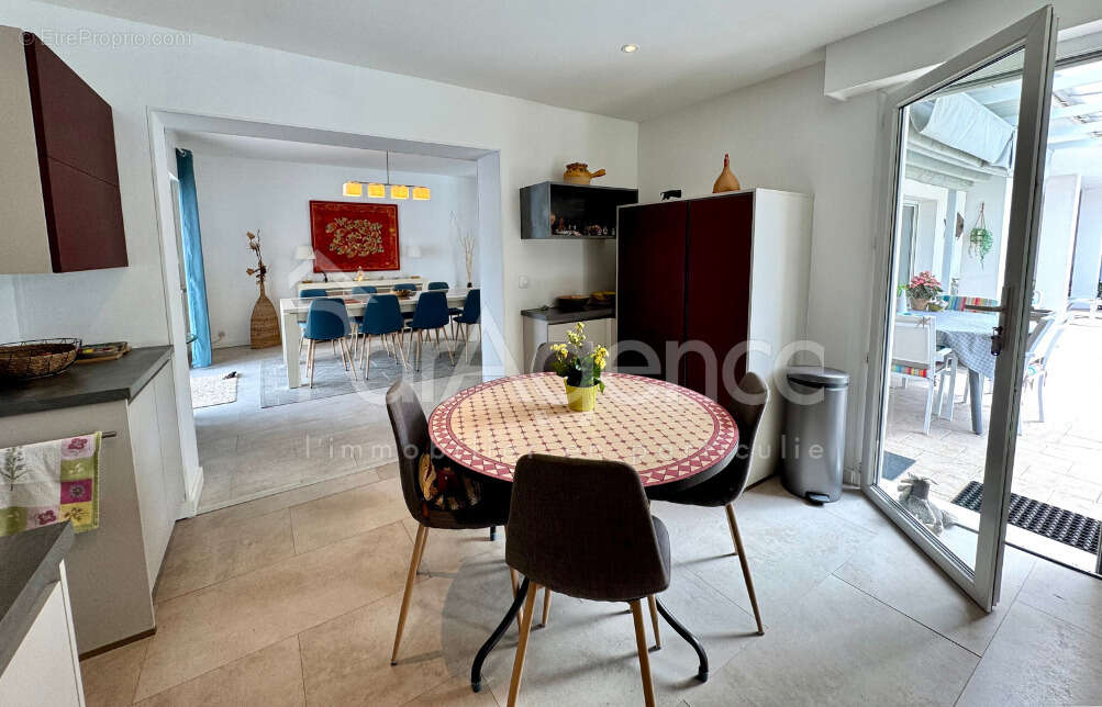 Maison familiale avec piscine - photo 10
