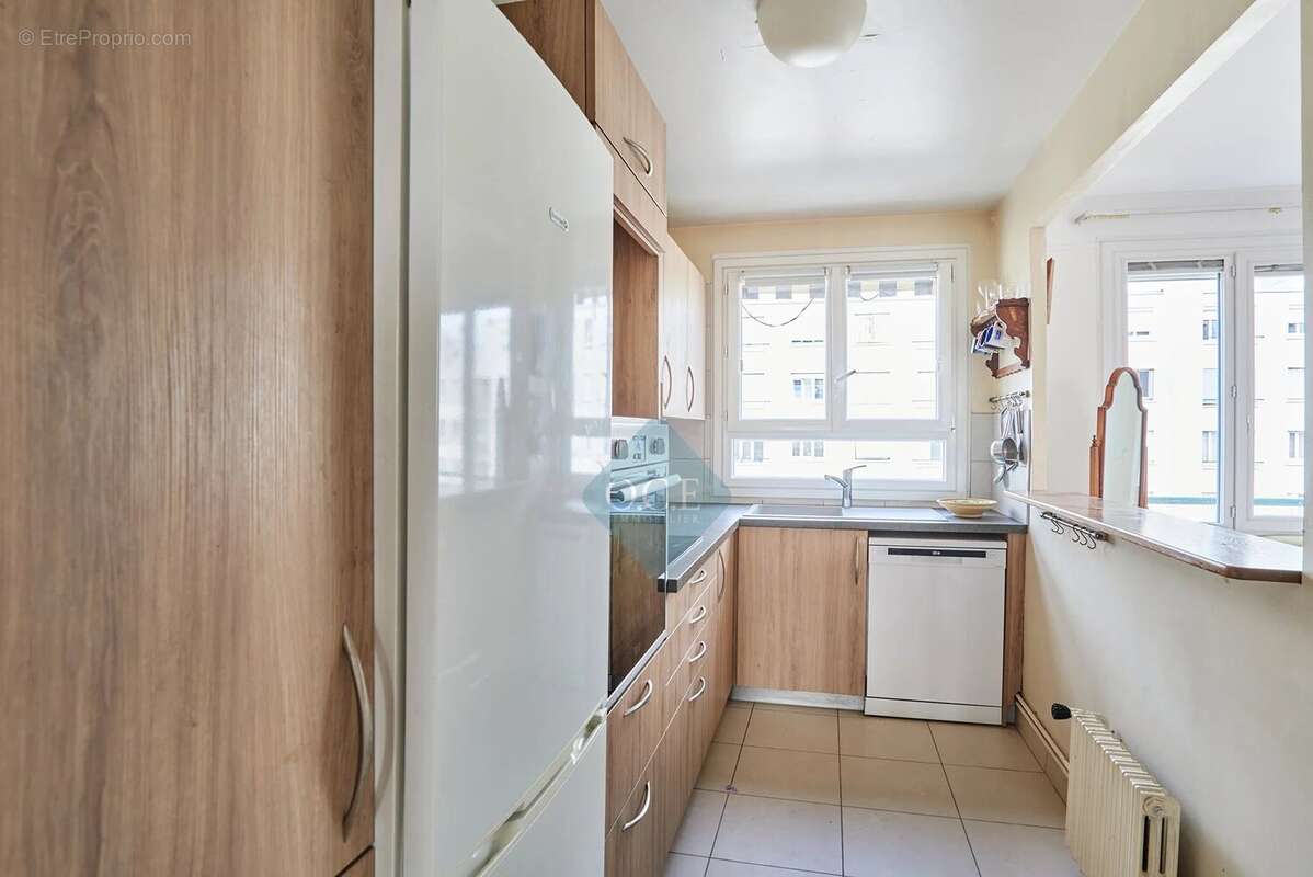 Appartement à PARIS-11E