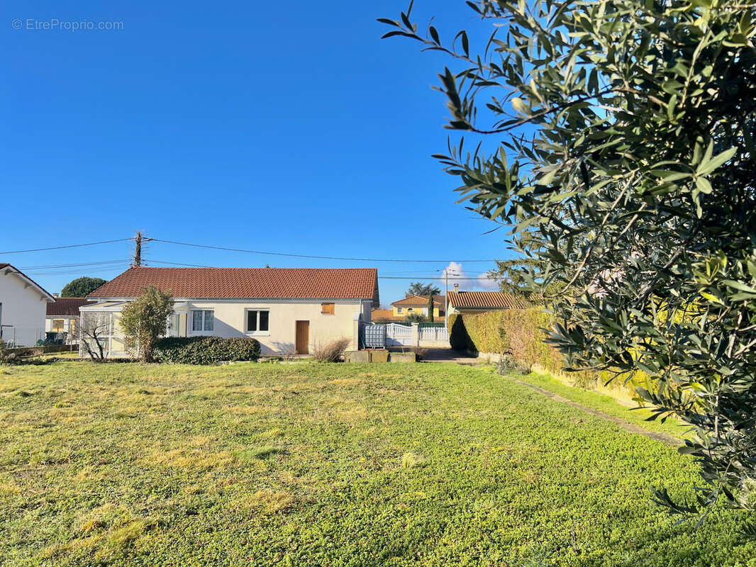 Maison à MIONS