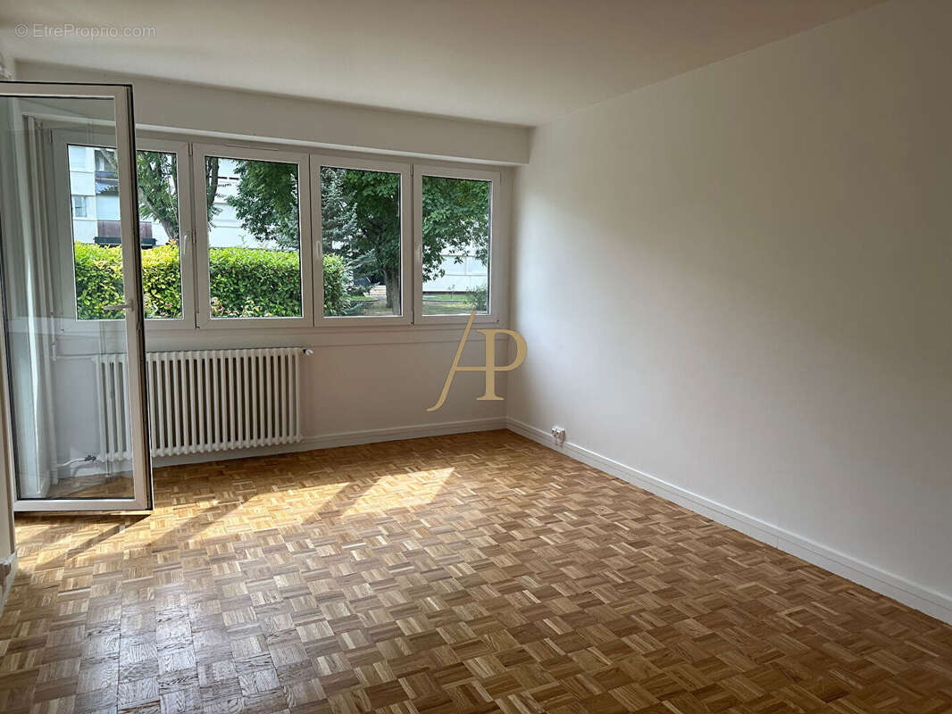 Appartement à SAINT-GERMAIN-EN-LAYE