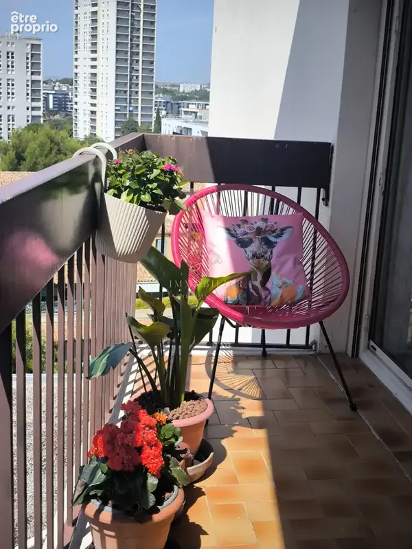 Appt t4 avec cave et place de parking 13010 235 000 € - photo 2