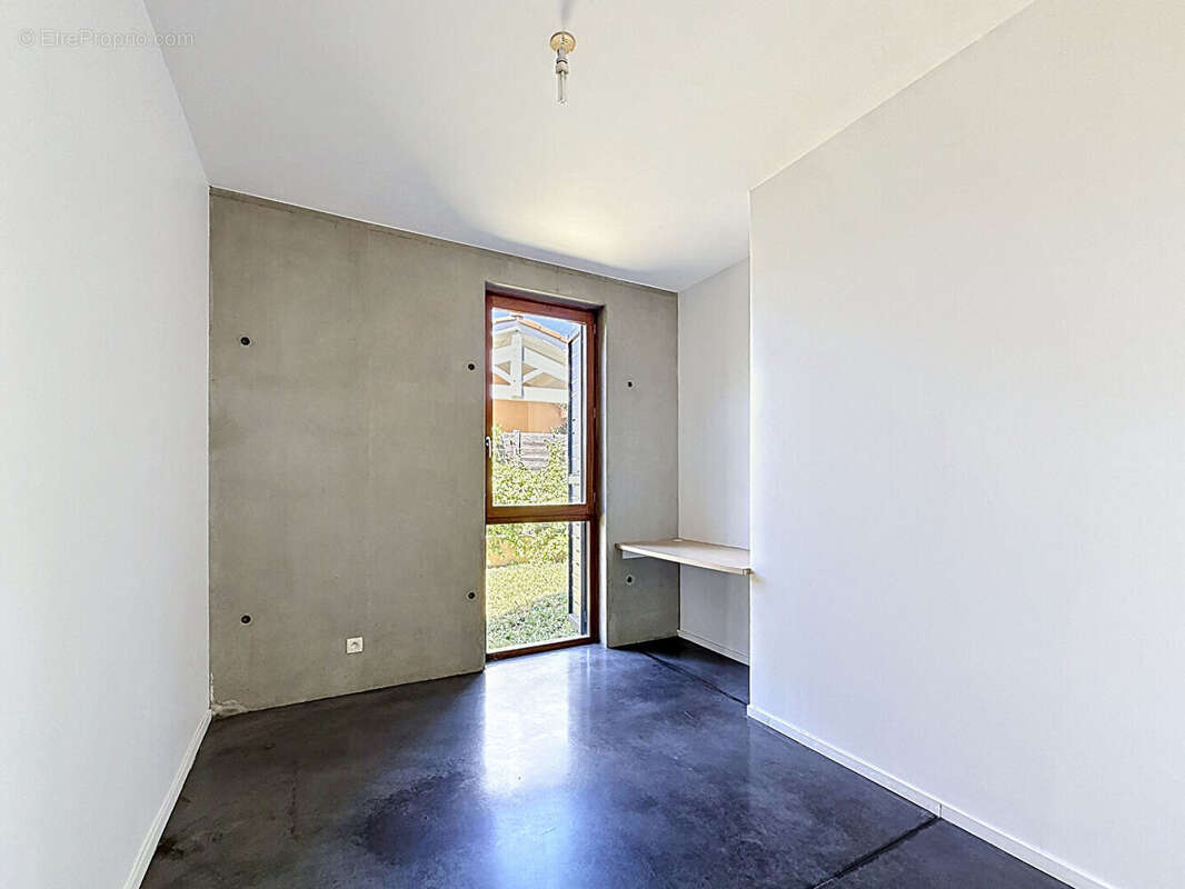 Maison Soucieu En Jarrest 6 pièce(s) 135 m2 - photo 8