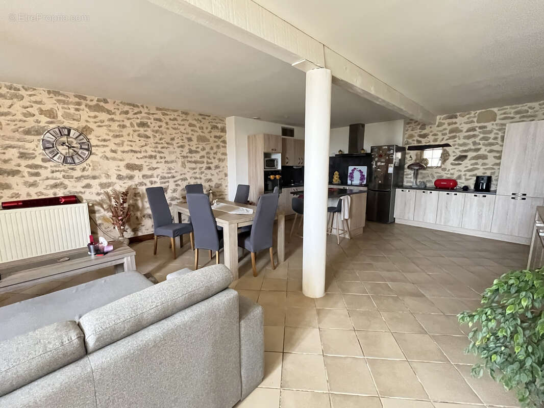 Ensemble immobilier avec 4 logements indépendants - photo 2