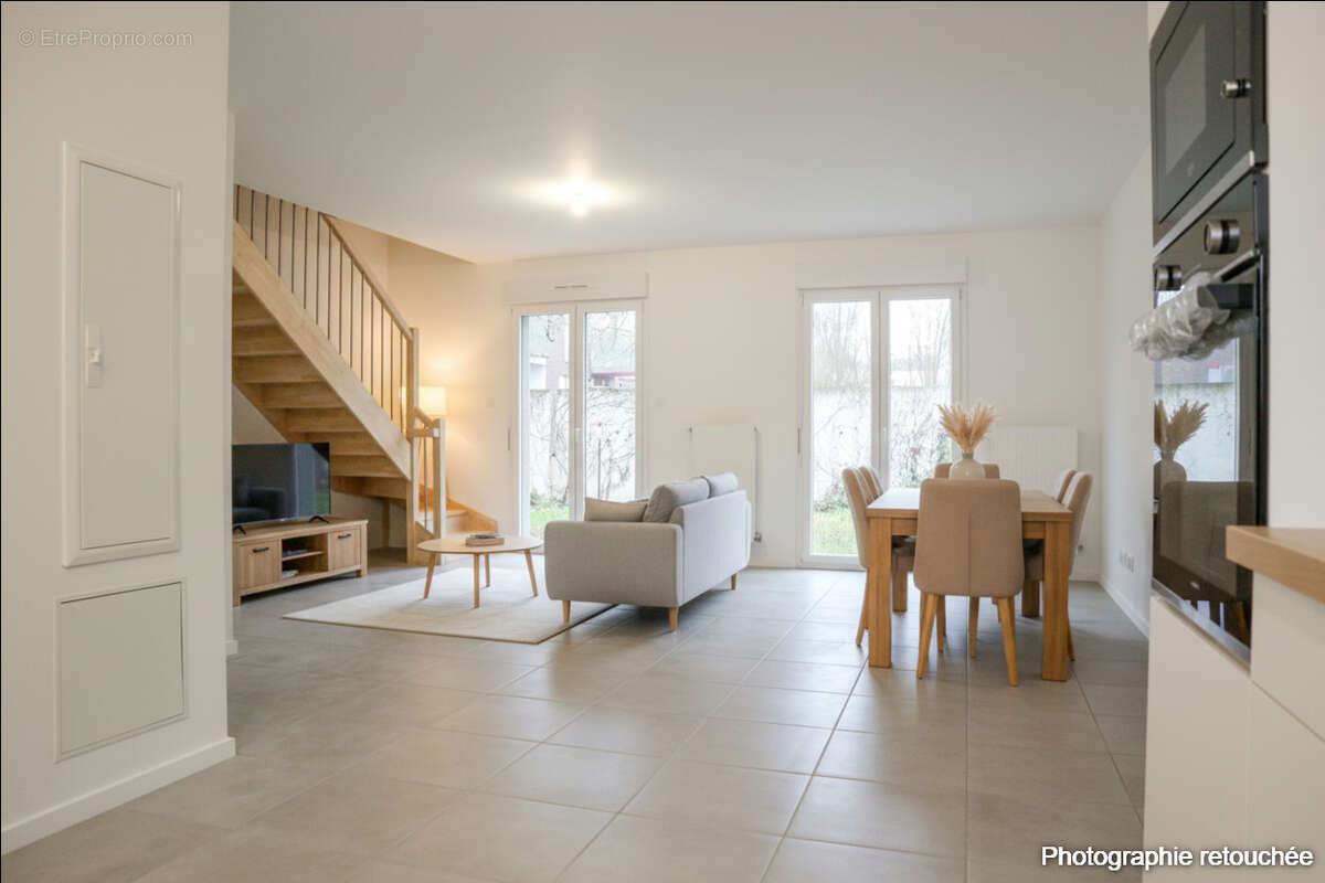 Maison à JARVILLE-LA-MALGRANGE