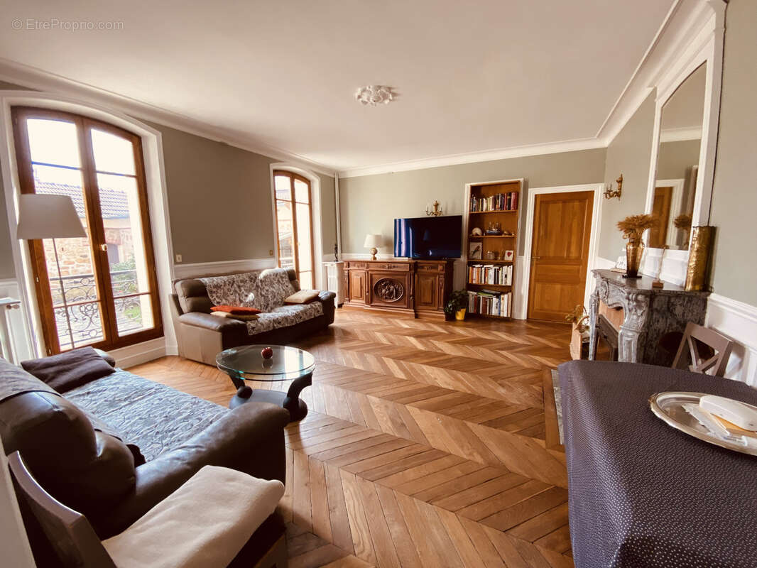 Maison à BURES-SUR-YVETTE