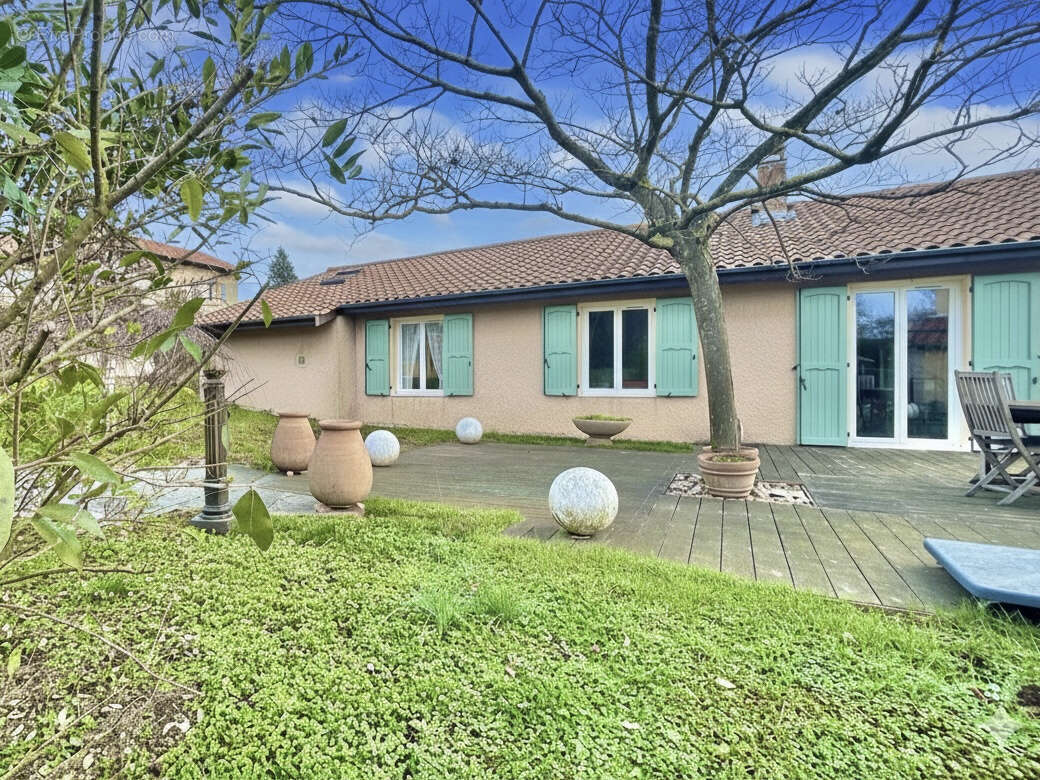 Maison à CHARLY
