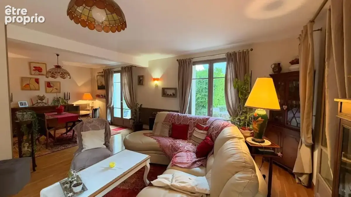 Emplacement de 1er choix pour cette maison de ville - photo 4