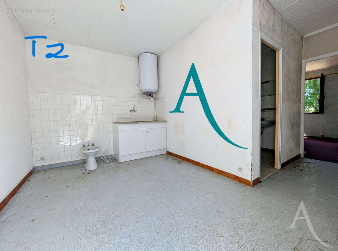 MAISON T4 124 M2 avec T2 , Garage, dépendances,1500m² de terrain. - photo 15