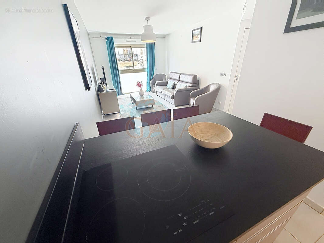 Exclusivite cannes st nicolas 2p proche palais airbnb autorise - photo 4