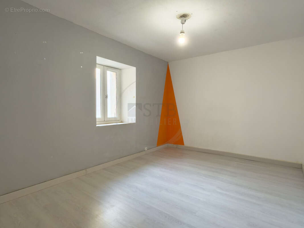 Maison 139 m² à Flaviac  - photo 9