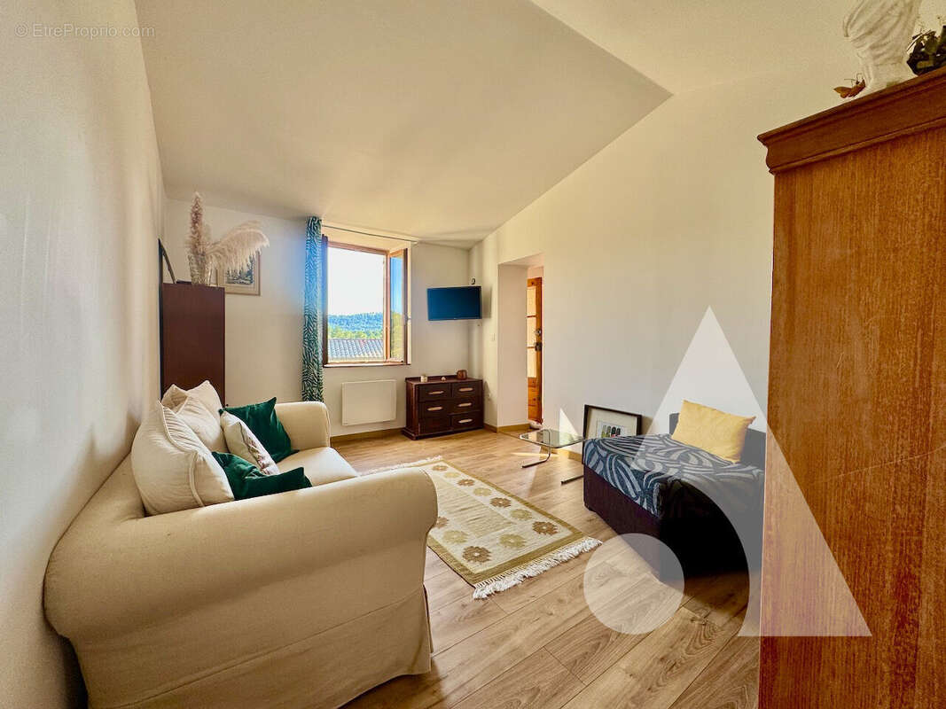 Maison à VILLECROZE