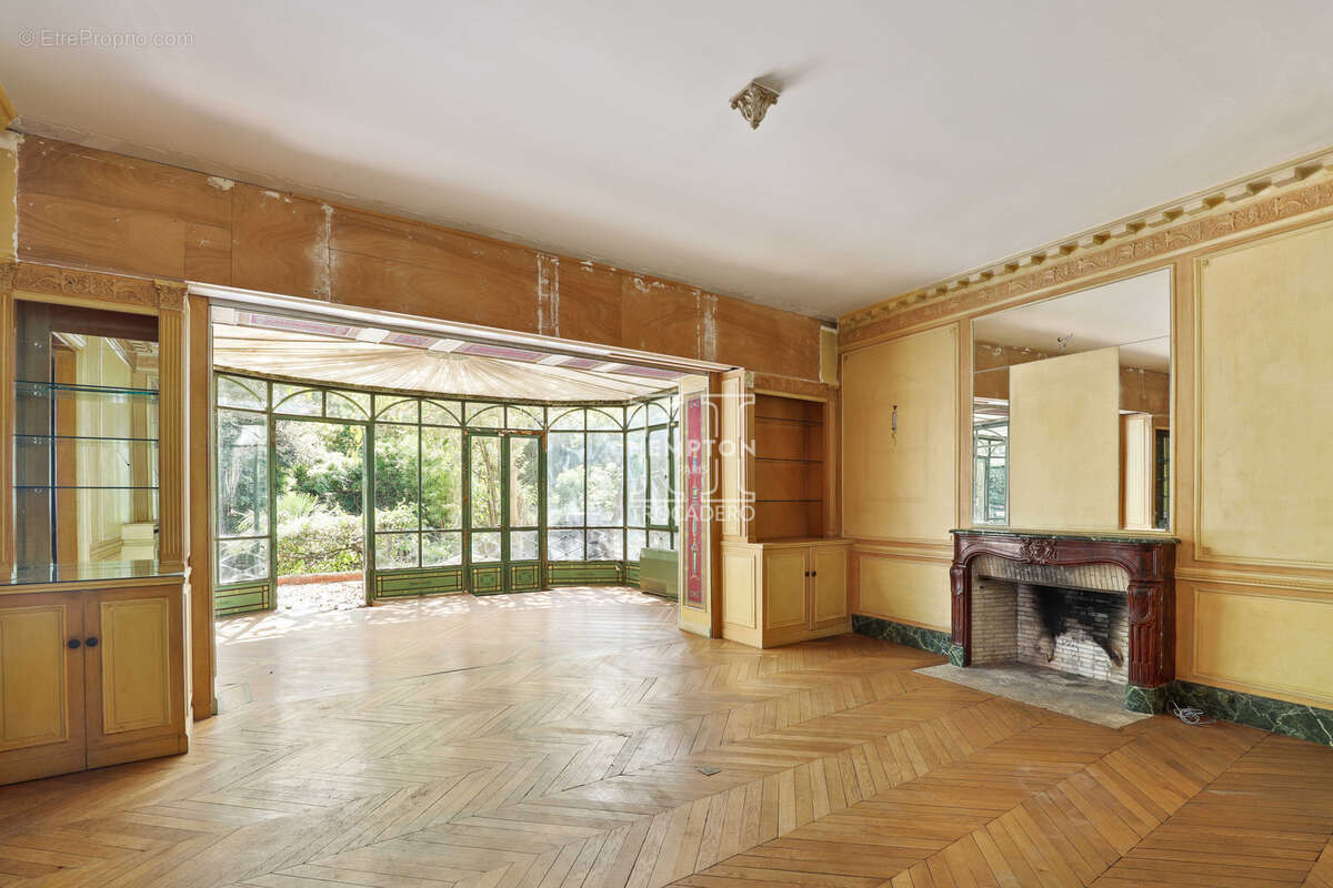 Paris xvi • passy  hôtel particulier sur 5 niveaux avec potentiel de toit-terrasse - photo 9