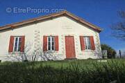 Maison à MORTAGNE-SUR-GIRONDE